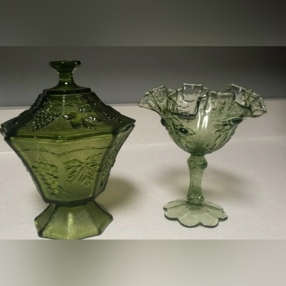 Vintage FENTON RUFFLED EDGE COLONIAL COMPOTE / ANCHOR HOCKING GREEN CANDY DISH - Picture 1 of 5
